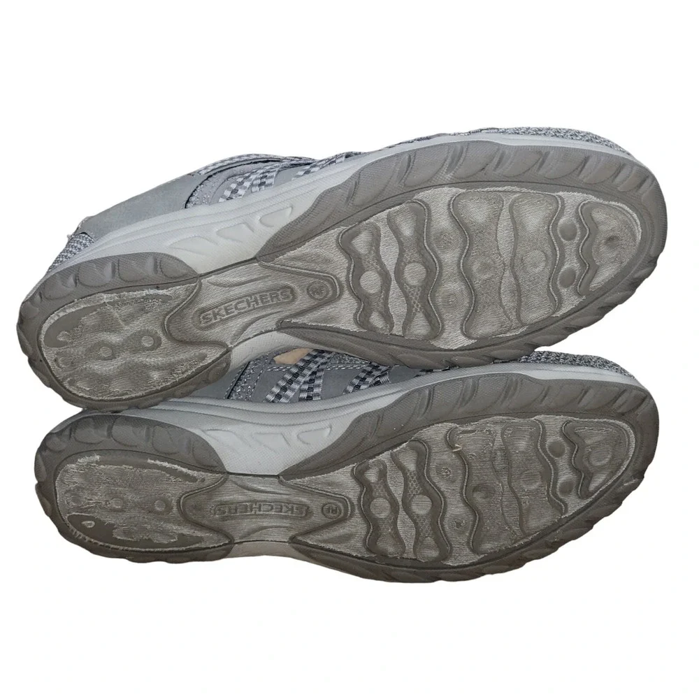 SKECHERS Women's Relaxed Fit Reggae Fest 2.0 Happy Getaway Gray Shoes Sz 9.5
